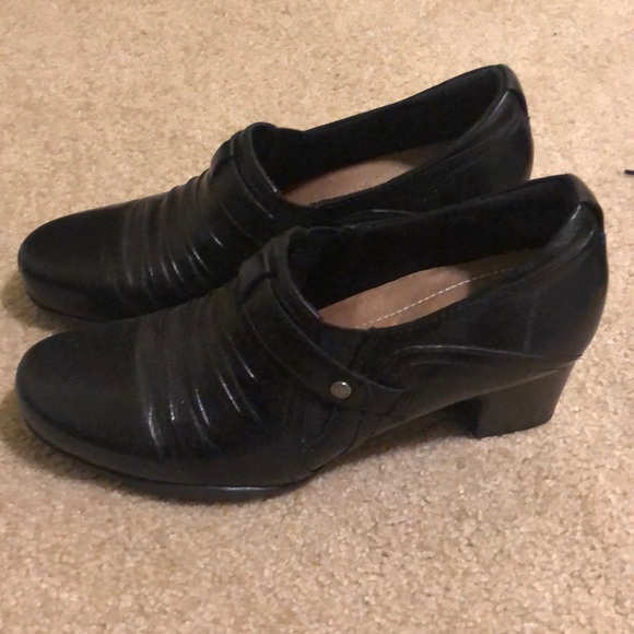 clarks ladies ankle boots